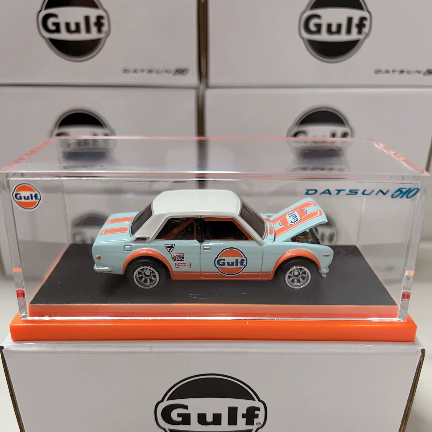 W t t Хотвилс 1/64 RLC Gulf Datsun 510