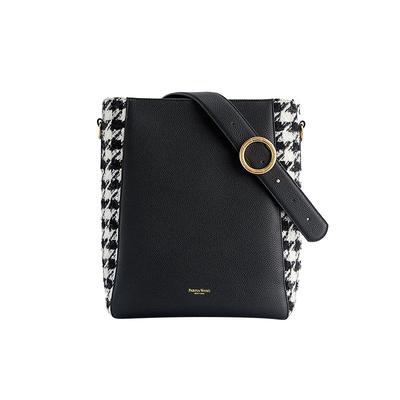 ParisaWang托特包设计感轻奢