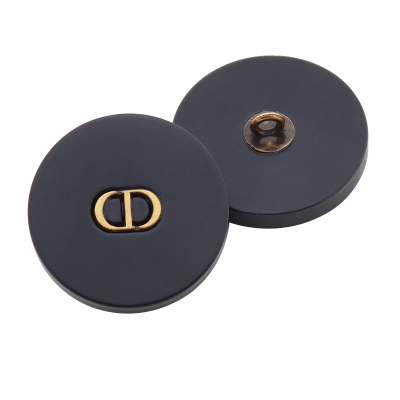 黑色树脂纽扣女上衣风衣衣服外套