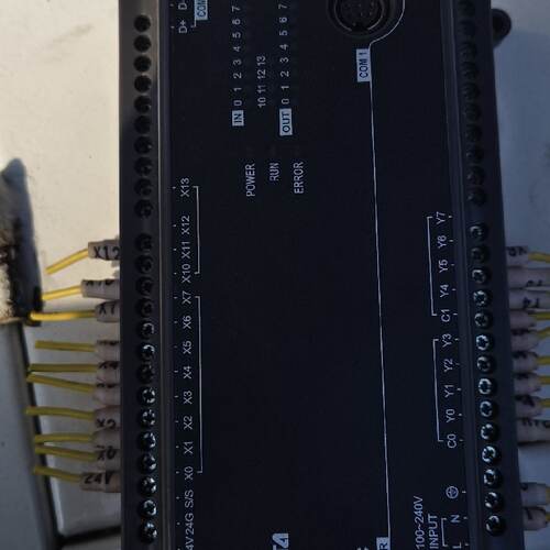询价-台达PLC，DVP20EC00R3，成色很新，实物图，功