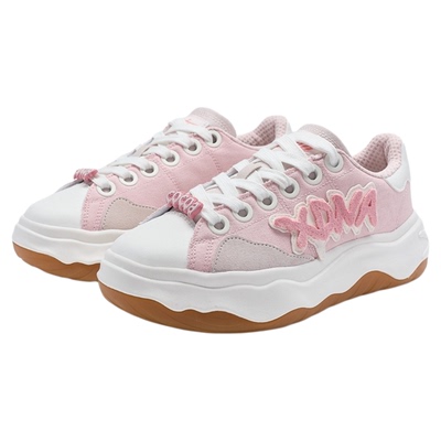 特步女鞋厚底防滑低帮休闲板鞋