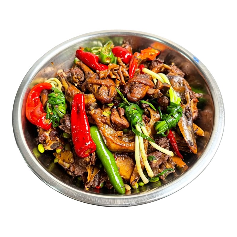 湖南怀化芷江鸭整鸭现炒五花肉加毛豆洪江血鸭一整只鸭子现炒现发