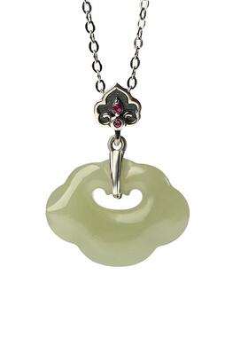 宫里上新天然平安锁和田玉吊坠