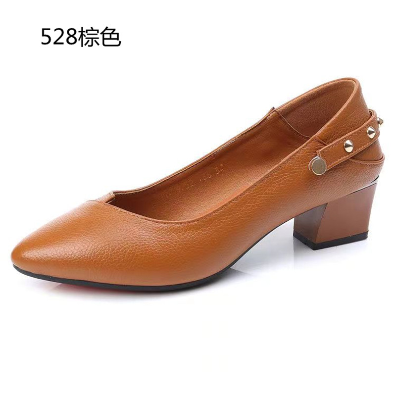 真皮尖头浅口软皮软底皮鞋新款