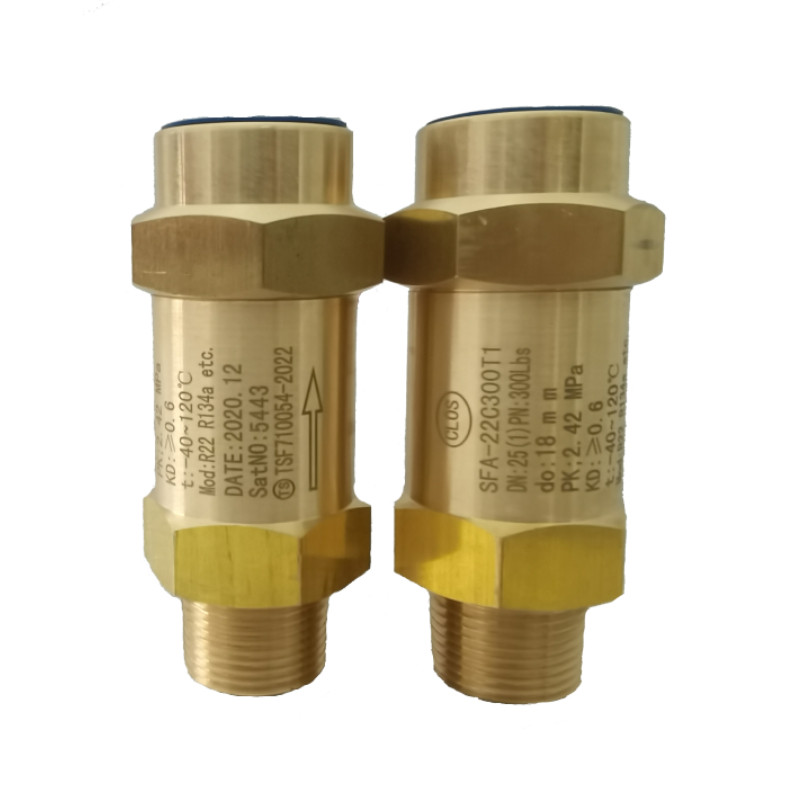上海克罗斯SFA-22C300T弹簧式安全阀空调CSA-22C300T蒸发器安全阀