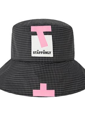 STAFFONLY 拖延症 黑色网格定位贴渔夫帽时尚简约设计
