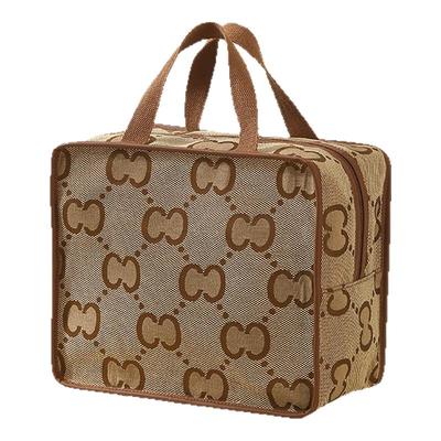 化妆包女大容量护肤品收纳包防水