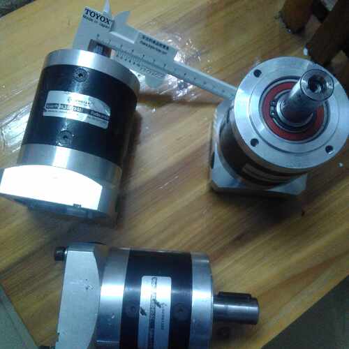 议价NEWSTART减速机PL80L2-50-P2-S2 PW65L2-25-P2-K1-L1-T-14-35