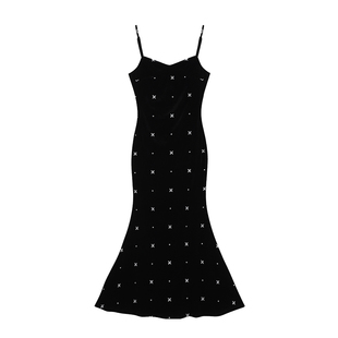 愉悦喻悦 法式黑色刺绣丝绒背心连衣裙女春季复古气质包臀吊带裙