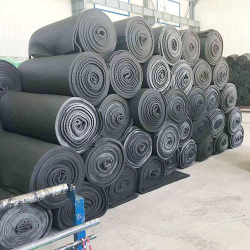 B1级华美橡塑板保温板热冷水管橡塑防火阻燃隔音板空调用橡塑板