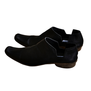 CHENZIIL 清仓特价 马臀皮复古简约马蹄跟翘头猪鼻手工单鞋女