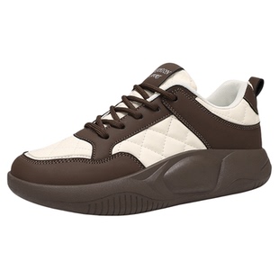 34码运动鞋女款2026新款春季皮面防水防滑休闲鞋软底不累脚妈妈鞋