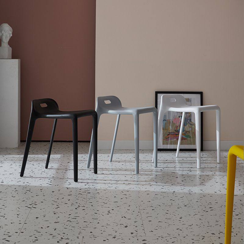 简约餐桌椅家用塑料凳子批发高休闲叠放椅子矮背凳快餐店轻便耐用