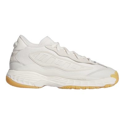 阿迪达斯网面透气运动鞋