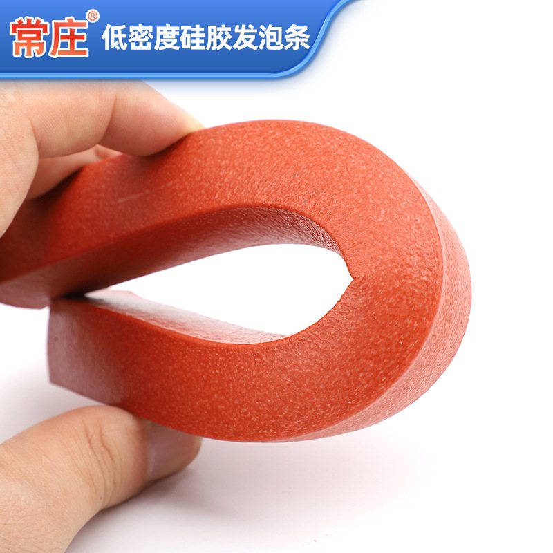 供应比重轻高回弹低密度硅胶发泡条 柔软低密度硅胶发泡条