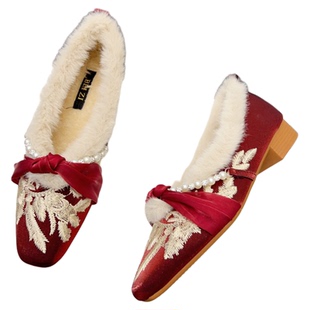 新中式国风刺绣加绒保暖毛毛鞋秋冬季新款棉鞋粗跟软底女单鞋红色