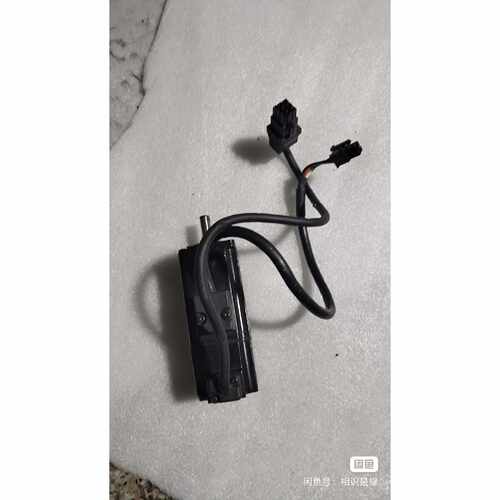 台达伺服电机100w型号ECMAC20401ES原装拆，议价商品