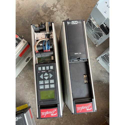 议价丹佛斯变频器VLT5000VLT5004PT5B20S可维修