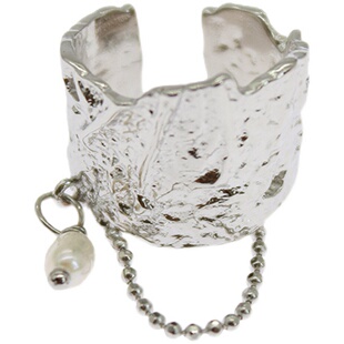 珍珠耳钉男款独特新款无耳洞耳夹流苏耳骨夹女高级感轻奢小众耳饰