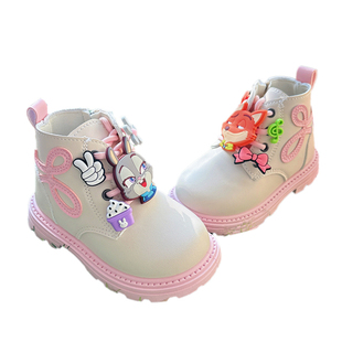 儿童卡通马丁靴女款2026新款秋冬女宝宝时尚皮靴女孩单靴春款超火