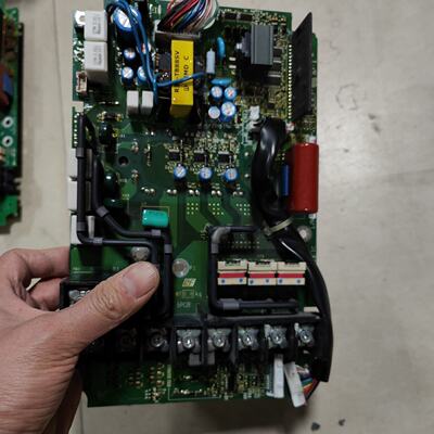 询价-ETP712883安川H1000变频器11KW/7.5KW驱