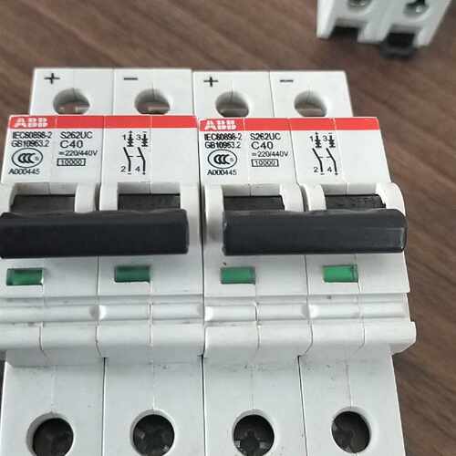 【请询价】A 直流断 S262UC-C40 库存2个单价40