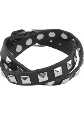 两圈黑色柔软牛皮金字塔方钉手链