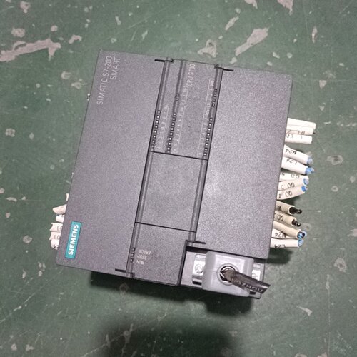 询价下单西门子 ST30。功能完好。实物拍摄，成色如图，装机充新