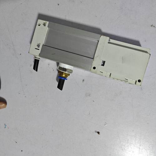 议价Japanese Smc Original Vacuum nerator Zl3h06 Model 2V Dis