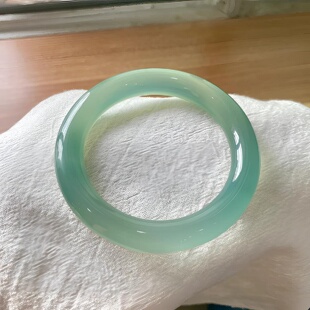 天然冰透油青青蓝玛瑙圆条天空蓝玉髓浅蓝色手镯女款送女朋友礼物