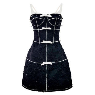 越南小众设计师气质黑白撞色小礼服毛绒感乖巧蝴蝶结吊带连衣裙