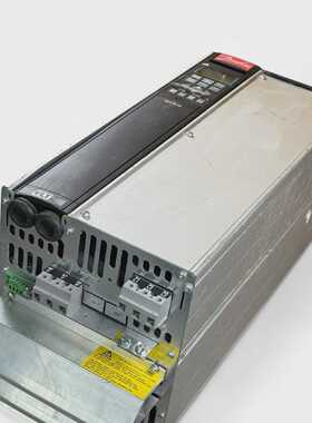 Danfoss VLT 5000 VLT5016PT5C20STR3DLF10A00C0 VLT5000