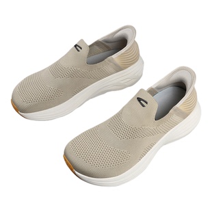 德国骆驼动感宽楦男鞋夏季透气网面徒步登山爸爸一脚蹬闪穿运动鞋