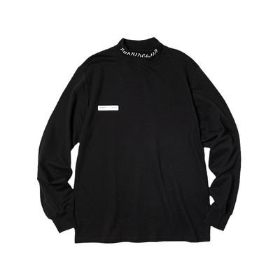 咆哮野兽半高领轻薄卫衣