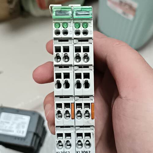 配件倍福模块KL3062议价