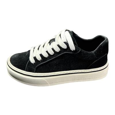 2025新款潮流百搭休闲板鞋