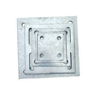 方管立柱热镀锌底板光伏支架专用预埋件钢板焊接件带腿本色加筋板