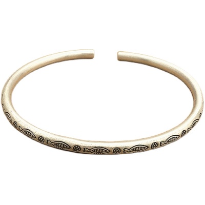 足银999手工做旧小鱼花纹手镯