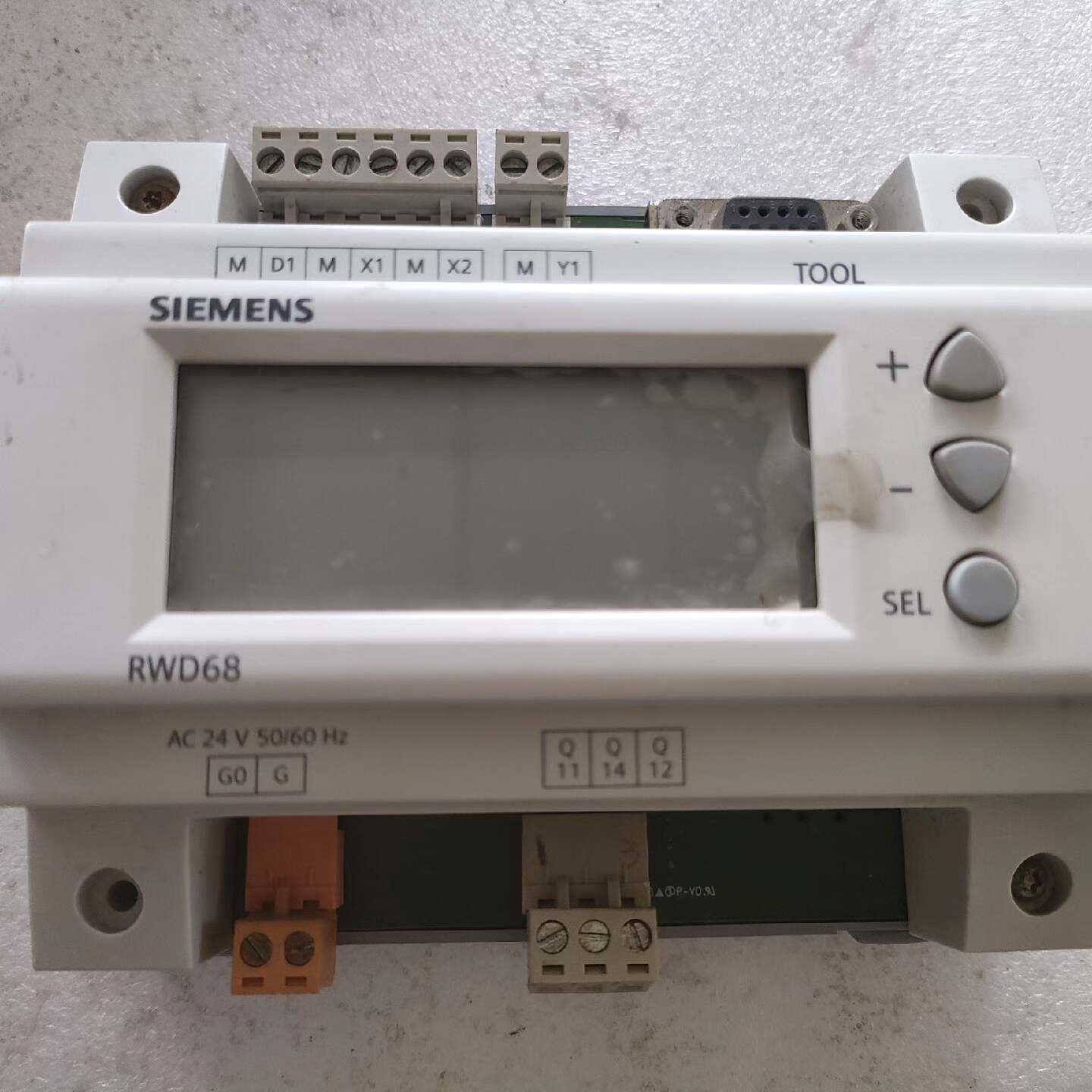 议价西门子温控器RWD68 质量保证 包好包邮