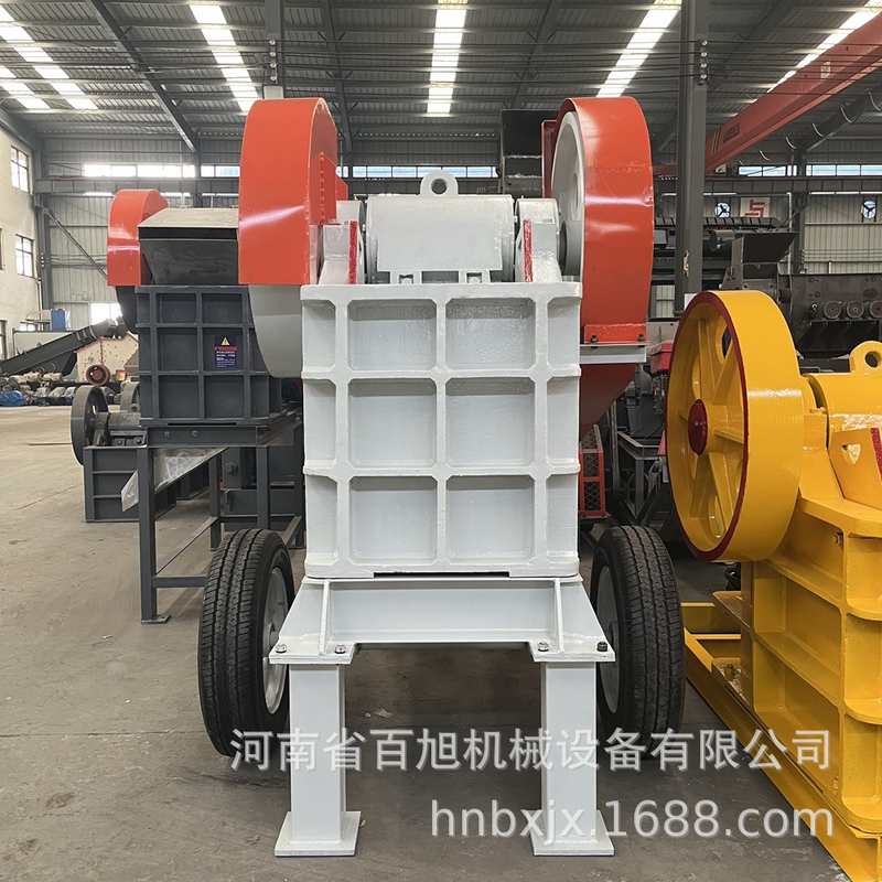 柴油移动220*350混凝土骨料沙石颚式破碎机花岗岩青石碎石颚破机