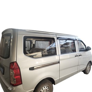 五菱荣光S面包车车窗玻璃膜隔热防晒防爆膜专车专用防紫外线膜