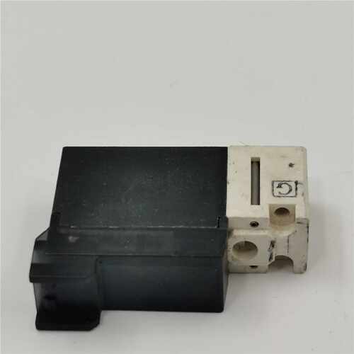 议价SMC电磁阀VQ111U-5M0-X479 DC24V成色如图