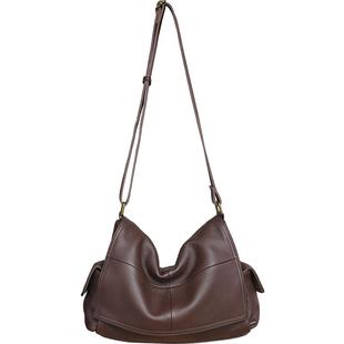 韩版休闲软皮真皮女包秋天单肩斜挎复古翻盖大容量日常通勤百搭包