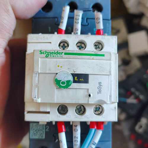 议价施耐德LC1D40A接触器 TeSys系列 60A 380V维修