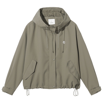 热风女士夹克外套上衣2026年春季新款户外运动风连帽三防面料外套