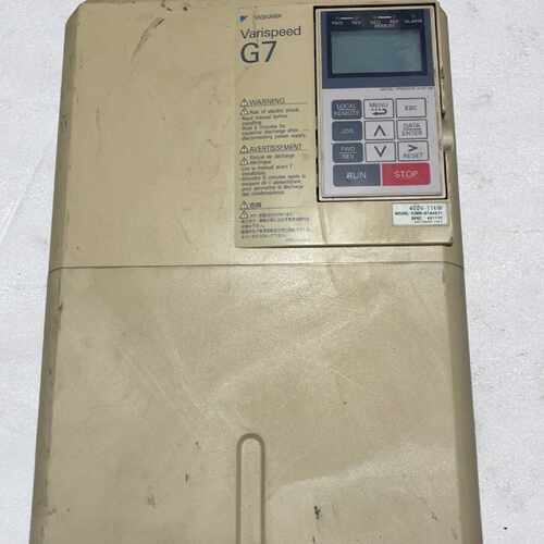 询安川变频器CIMR-G7A4011一台 11kw带PG-B2