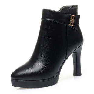 2025新款高跟短靴女冬季加绒保暖真皮靴子女细跟时尚洋气短筒女靴