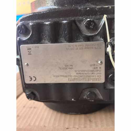 议价SEW减速电机KA47CMP71SPKPH1M适用