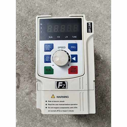 飞兆变蘋器型号FA100-2.2G-S2，2.2KW