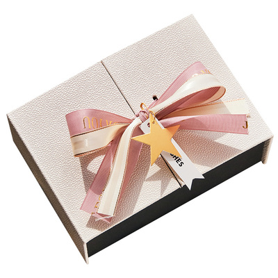 高级感生日礼物盒空盒子